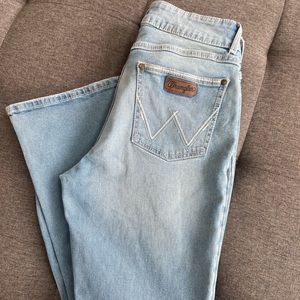 Light wash wrangler flares